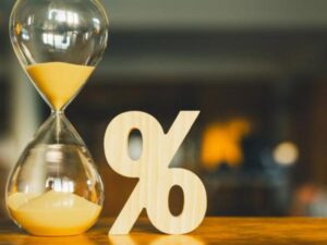 ¿Cómo estarán las tasas de interés de Colombia en 10 años, según la IA? | Finanzas | Economía