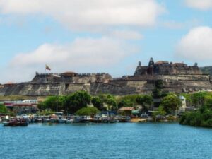 ¿Cuál es la ciudad colombiana más atractiva ante los turistas? Esto dice la IA | Regiones | Economía