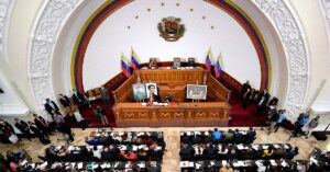 ¿Qué hay detrás de las nuevas leyes que regulan las ONG y contra el fascismo?