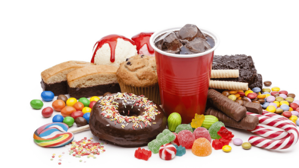 ¿Por qué nos da antojo de comer dulces, paquetes o comida chatarra?