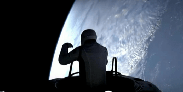 ¿Turismo espacial? La caminata de astronautas civiles