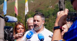 Abascal hace una "enmienda a la totalidad" del sistema autonómico: "Quien actúa desde la deslealtad se lleva premio"