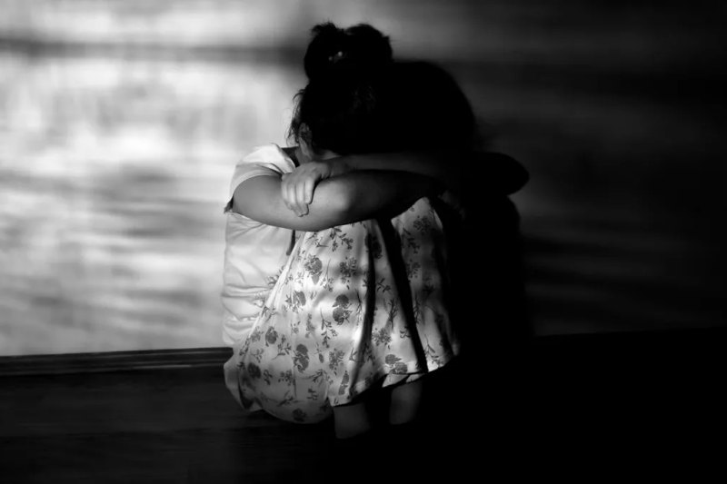 Adolescente fue abusada sexualmente por su padrastro en Miranda y su madre lo ocultó