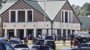 Al menos cuatro muertos y decenas de heridos en un tiroteo en un instituto de Estados Unidos