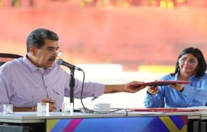 Anuncian liquidación del Cencoex para fomentar la exportación en Venezuela