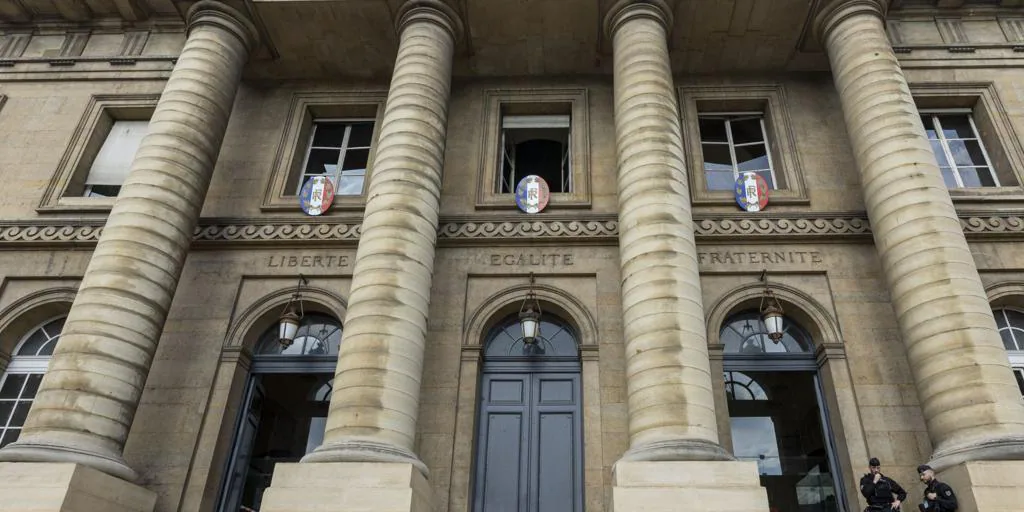 Arranca en Francia el juicio contra un hombre vinculado con los responsables del ataque contra 'Charlie Hebdo'