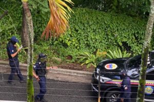 Aseguran que el Sebin retiró patrullas que asediaban la embajada de Argentina en Caracas tras salida del país de Edmundo González