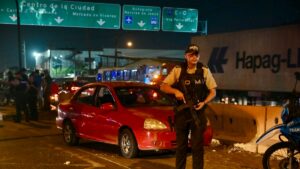 Asesinan a directora de cárcel en Ecuador, otro funcionario resulta herido: gobierno