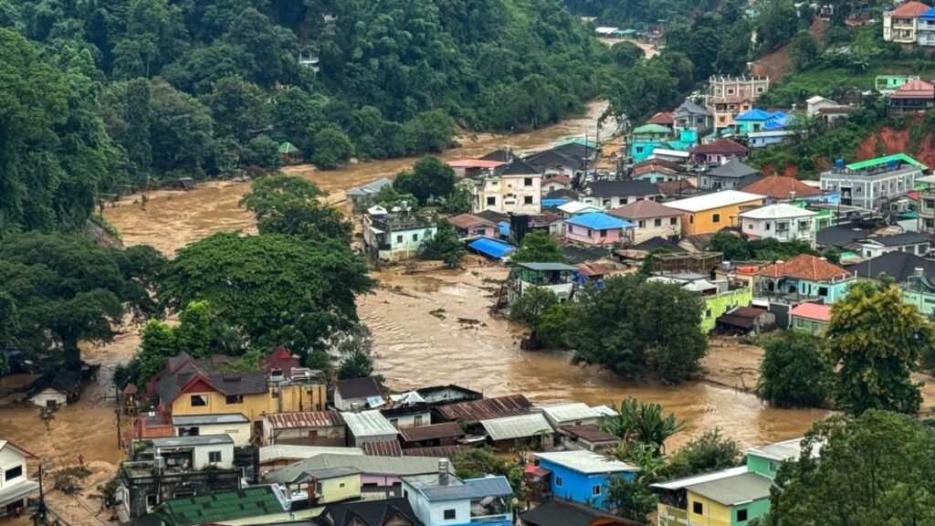 Suben a 199 los muertos en Vietnam por las inundaciones y deslaves al paso del tifón Yagi