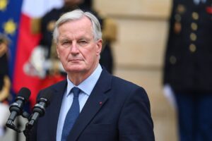 Barnier desvela a sus ministros en un gabinete dominado por los afines a Macron y con apoyo a la derecha