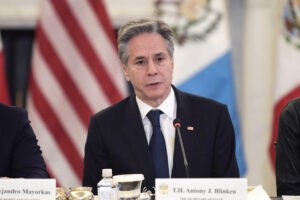 Blinken viaja a Egipto; va por acuerdo de alto el fuego para Gaza