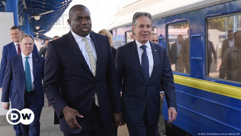 Blinken y el canciller británico llegan juntos a Kiev – DW – 11/09/2024