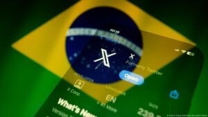 Bloquean X en Brasil tras orden judicial