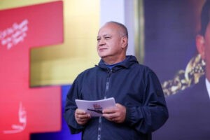 Cabello tildó incautación de avión de Maduro como un "robo"