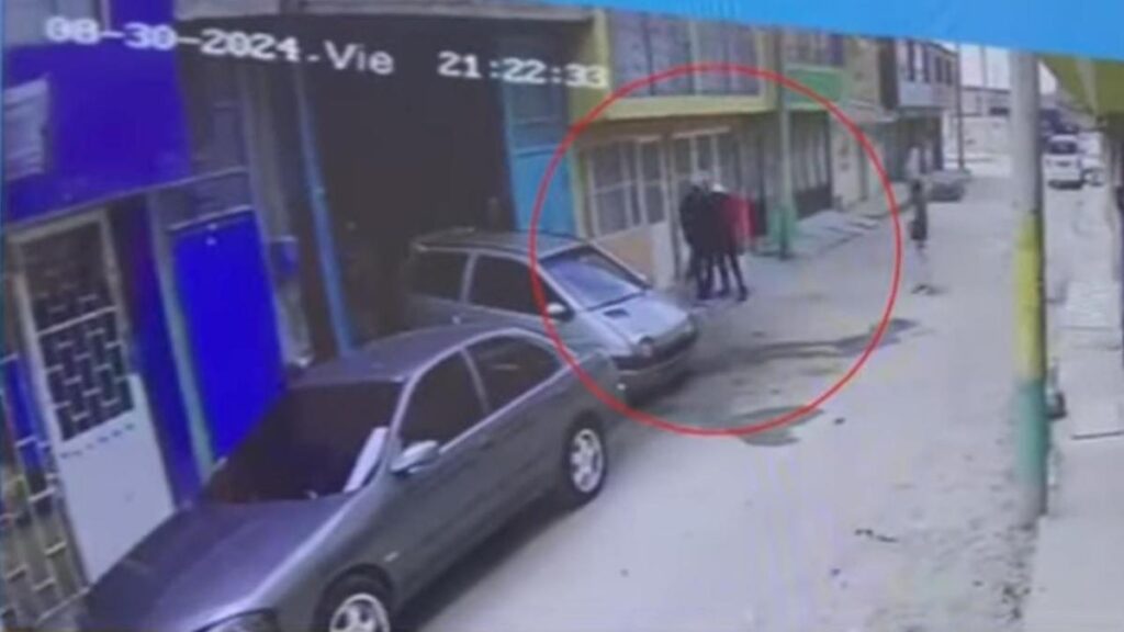 Capturan a alias 'Toledo', quien intentó robar la moto y armas de dos oficiales de la Policía en Cundinamarca