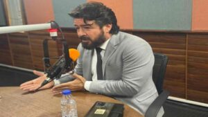 Ceballos: Hay una crisis de la verdad