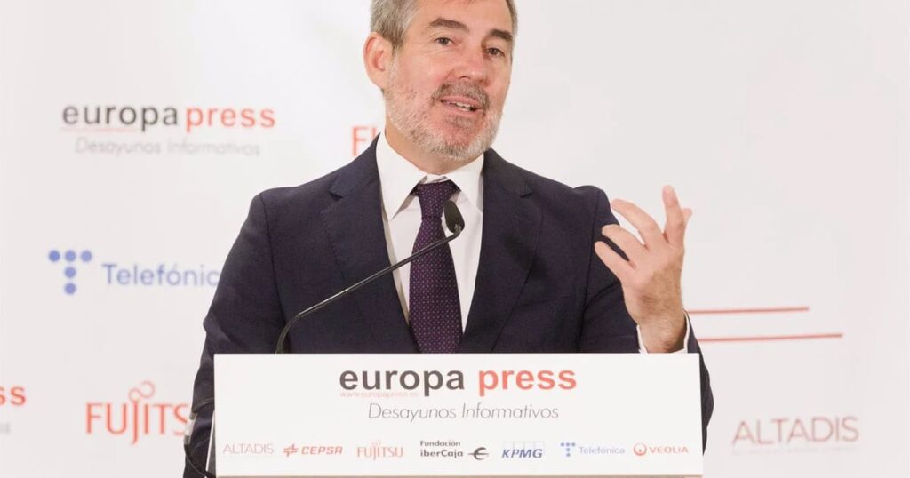Clavijo afirma que cualquier cambio en el sistema de financiación debería debatirse en la Conferencia de Presidentes