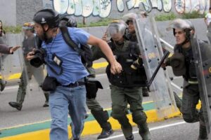 #CocuyoClaroyRaspao | Periodistas venezolanos son criminalizados