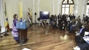Colombia presenta ley para proteger a las periodistas víctimas de violencia de género