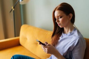 Cómo afrontar el ghosting o el 'arte de que desaparezcan de tu vida de repente'