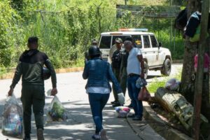 Cómo es un día de visitas en la cárcel del INOF: "Aquí hay muchachas inocentes"