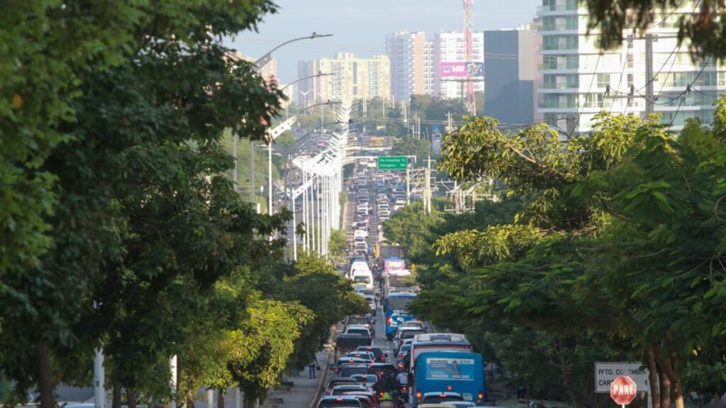 Con monumentales trancones amanece Barranquilla este martes; protestas por obras y cobro de peaje