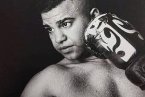 Condenan por tercera vez a muerte a un boxeador en Irán: le acusan de "corrupción en la Tierra"
