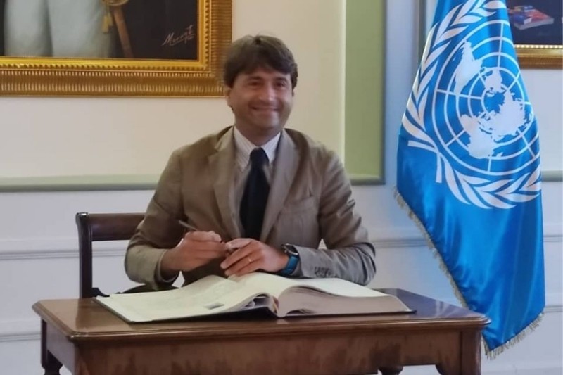 Coordinador humanitario de la ONU asistió a un polémico congreso “contra el fascismo” impulsado por Maduro