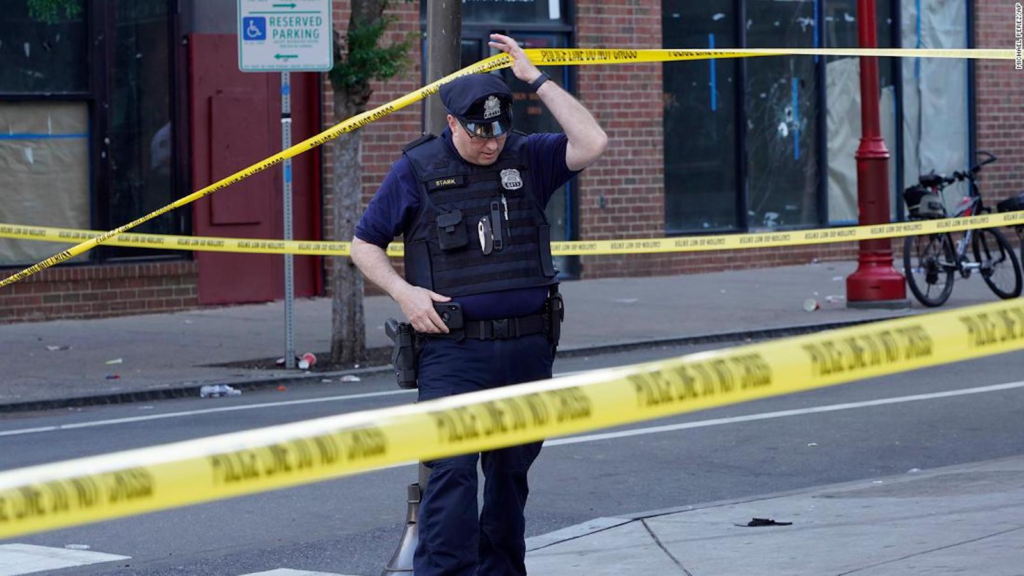 Cuatro muertos a tiros en tren de Chicago - AlbertoNews