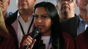 Delsa Solórzano: "Edmundo se ha ido, por ahora, para resguardar la victoria que obtuvo la nación" - AlbertoNews