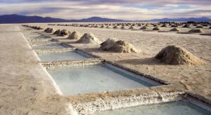 Descubren dos prometedores métodos para extraer litio de salmueras diluidas, incluida el agua de mar