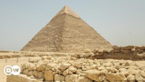 Detectan burbujas de plasma sobre las pirámides de Giza – DW – 13/09/2024
