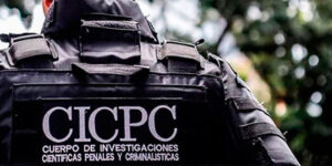 Detienen a dos sujetos por robar y quemar comercio en Higuerote