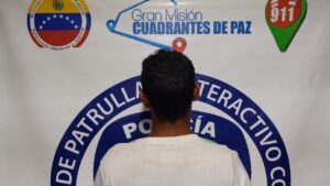 Detienen a sujeto por agredir y amenazar con un cuchillo a su pareja - AlbertoNews