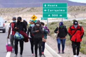 Diputados chilenos piden cerrar la frontera norte para evitar nueva oleada de migrantes ante la crisis en Venezuela