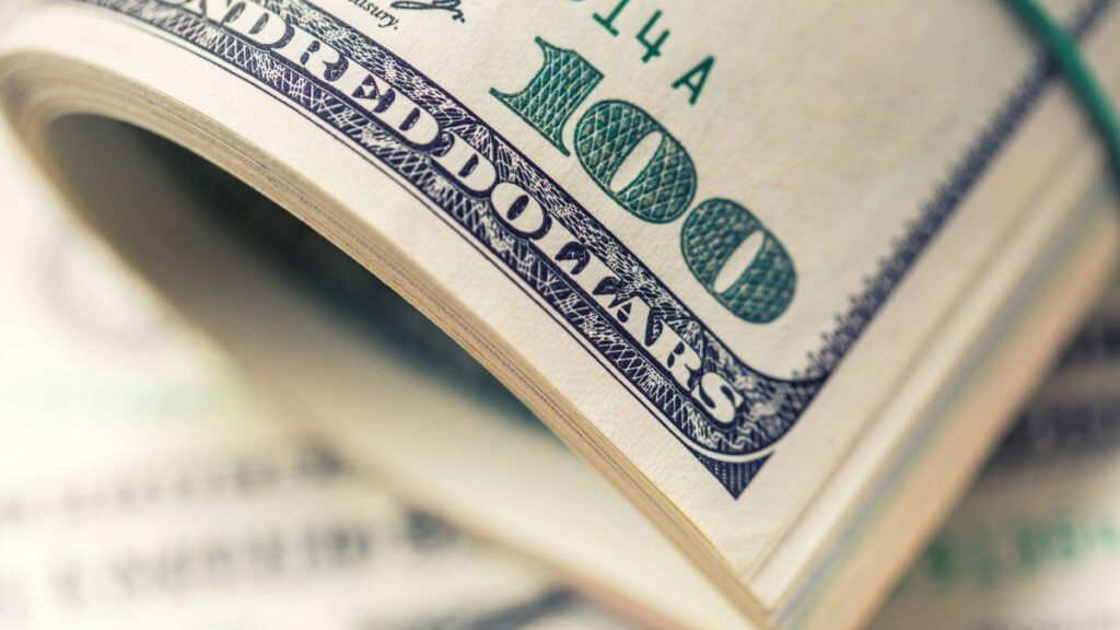 Dólar MEP y CCL aumentaron por segunda rueda al hilo, aunque la brecha se mantuvo debajo del 30%