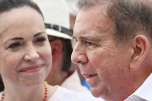 Edmundo González reconoce que María Corina Machado no estaba al tanto de su decisión de exiliarse en España (+Video)
