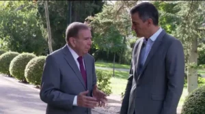 Edmundo González se mueve como "pez en el agua" en el exilio