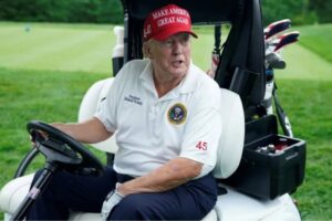 El FBI confirma que está investigando un "intento de asesinato" contra Trump - AlbertoNews