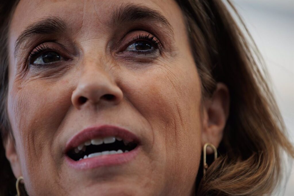 El PP reclama a todo el Gobierno que diga "alto y claro", como la ministra Robles, que Venezuela "tiene una dictadura"