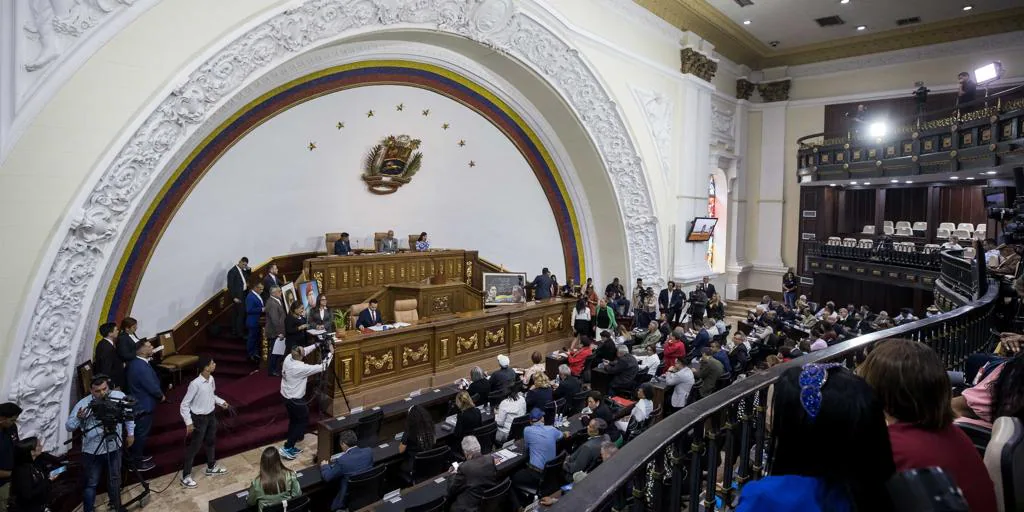 El Parlamento venezolano presenta un proyecto de resolución para pedir a Maduro la ruptura con España