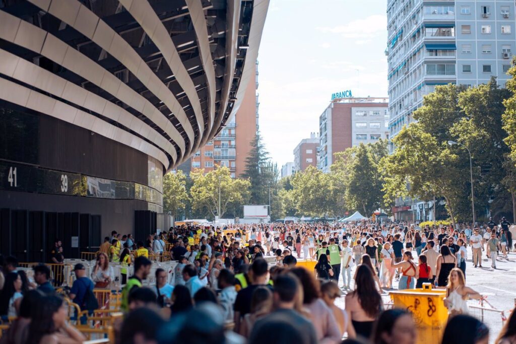 El Santiago Bernabéu se queda de momento sin conciertos tras las quejas vecinales por el ruido