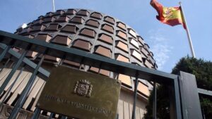 El TC encargará un estudio para decidir si las CCAA del PP y Page pueden recurrir la amnistía