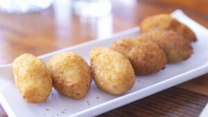 El error que se comete a la hora de hacer croquetas: quedan demasiado grasas
