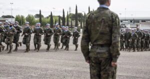 El general al mando del contingente español en el Líbano asegura que la prioridad es la seguridad de los operativos