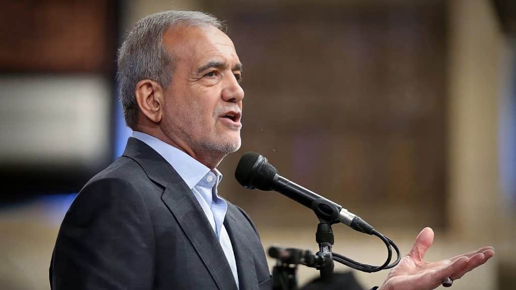 El presidente iraní denuncia la complicidad de EE.UU. en el asesinato de Hassan Nasrallah, jefe terrorista de Hezbollah - AlbertoNews