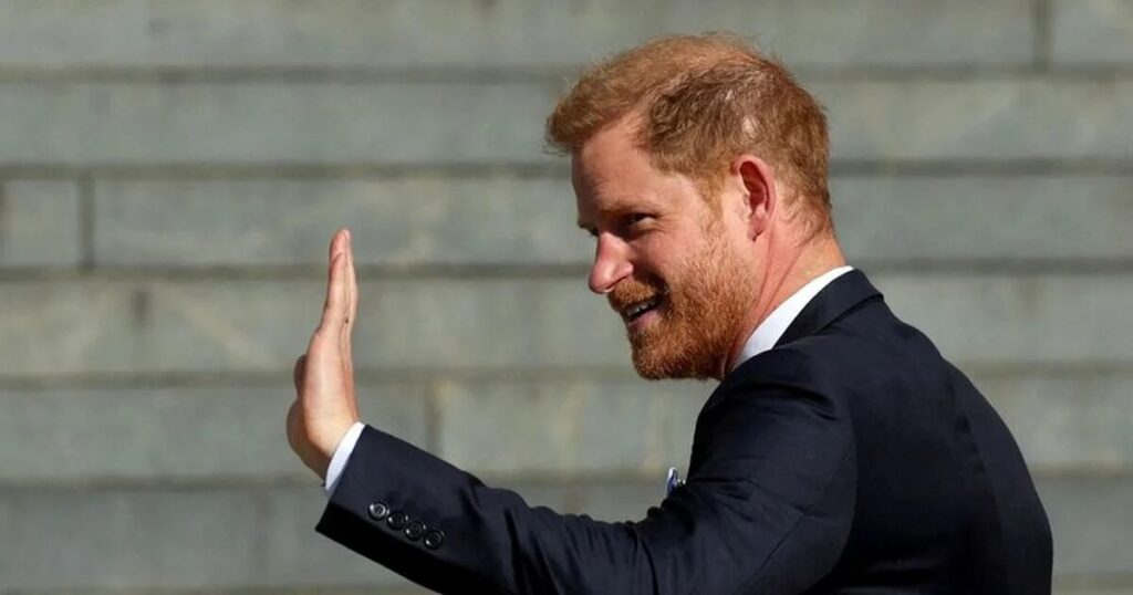 El príncipe Harry “se siente como en casa con los Spencer” tras rechazar la invitación de Carlos III a permanecer en Buckingham