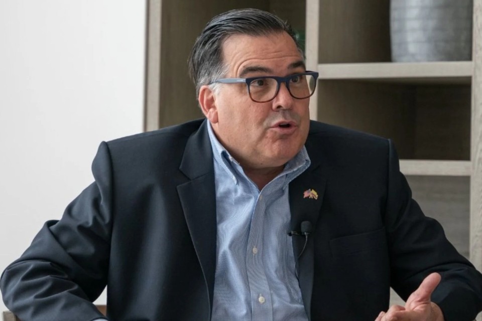 Embajador Palmieri dice que EEUU sancionará “mucho más de 15” funcionarios venezolanos