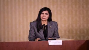 Embajadora Gladys Gutiérrez llegó a Venezuela tras ser llamada a consulta