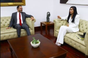 Embajadora Gladys Gutiérrez se reúne en Caracas con canciller para "definir acciones"